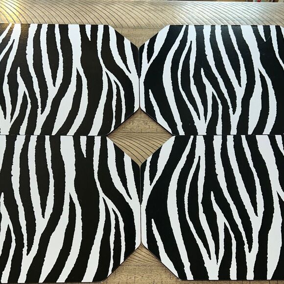 Get wild! 4 Zebra 🦓 Stripes Dining Mats Glam up your table! Ltd Ed DVF4Target 🎯 - Picture 1 of 17